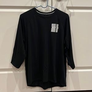 Nike Men’s SB 3/4 Length Shirt
